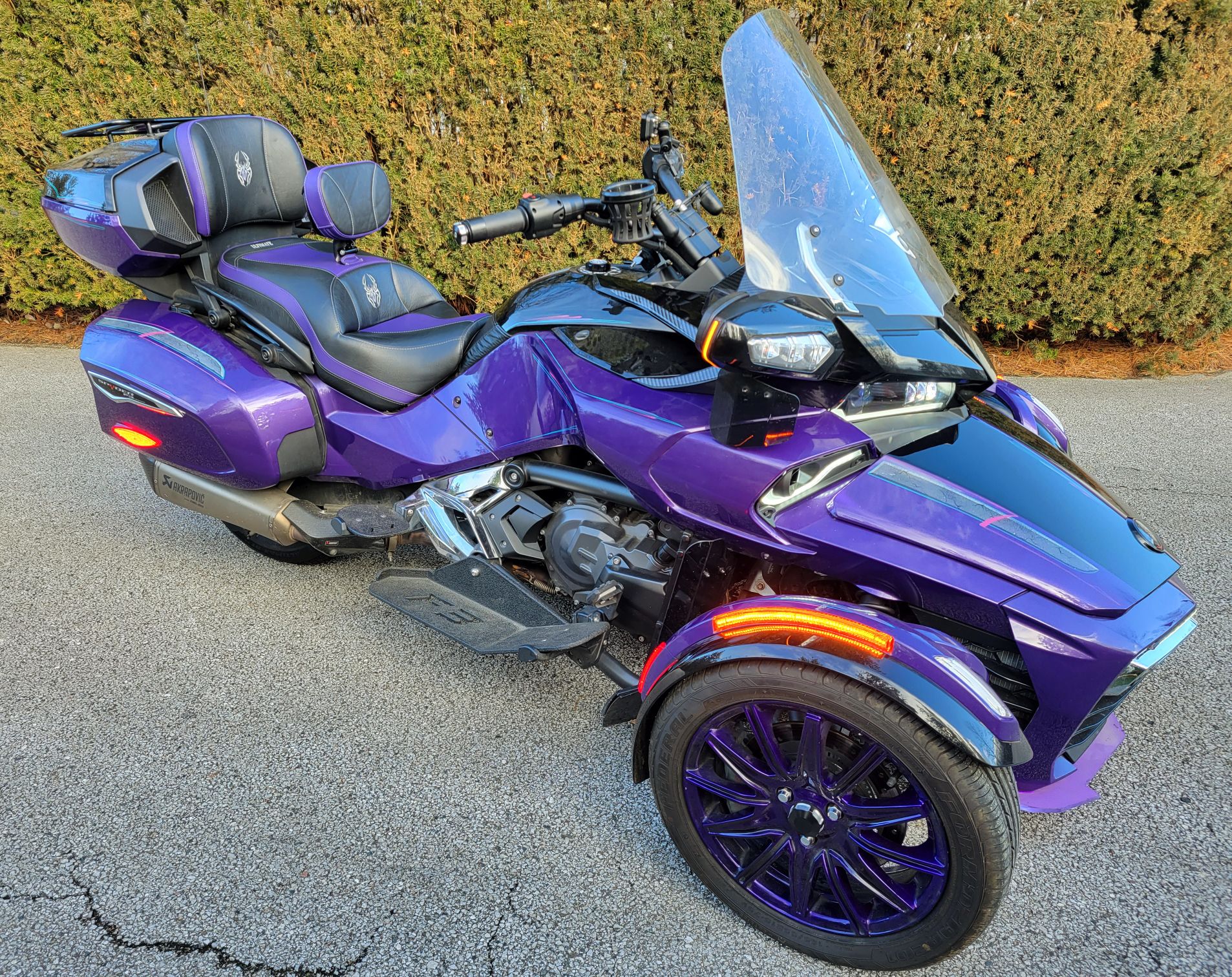 Can-Am Spyder F3 Seat